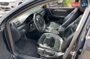 Універсал Volkswagen Passat 2011 в 