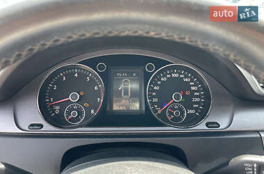 Універсал Volkswagen Passat 2011 в 