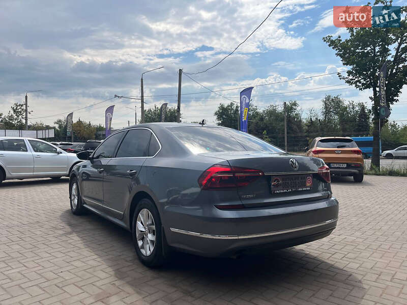 Седан Volkswagen Passat 2016 в Кривом Роге