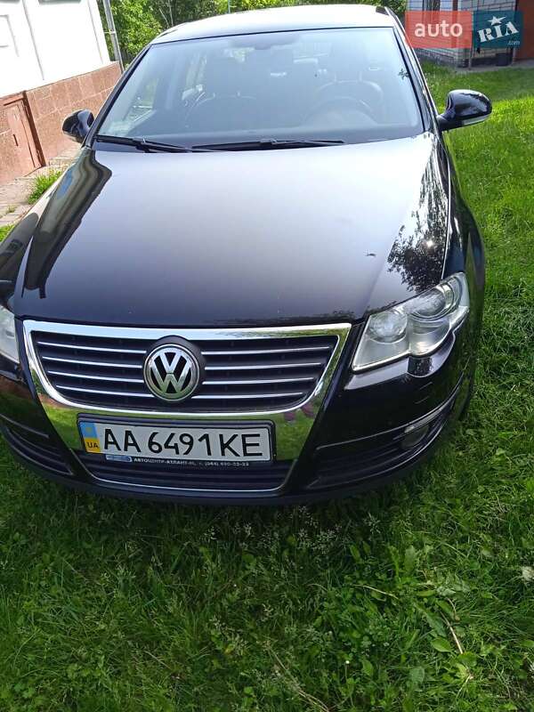 Седан Volkswagen Passat 2007 в Киеве