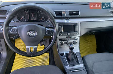 Универсал Volkswagen Passat 2012 в Тернополе