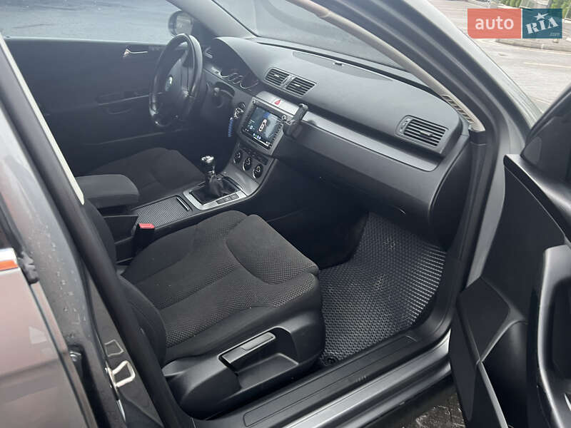 Седан Volkswagen Passat 2005 в Надворной фото 11 Седан Volkswagen Passat 2005 в Надворной
