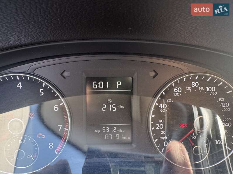 Седан Volkswagen Passat 2013 в Первомайске