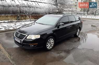 Универсал Volkswagen Passat 2010 в Сумах