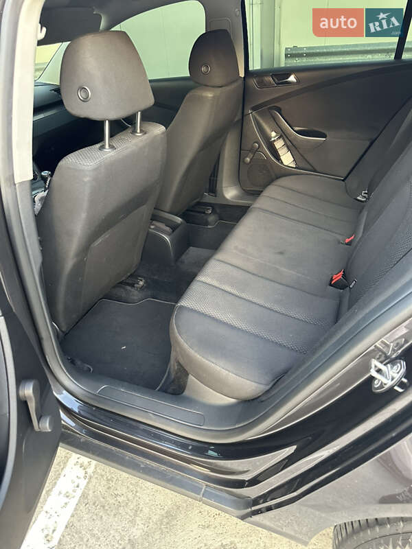 Седан Volkswagen Passat 2008 в Києві