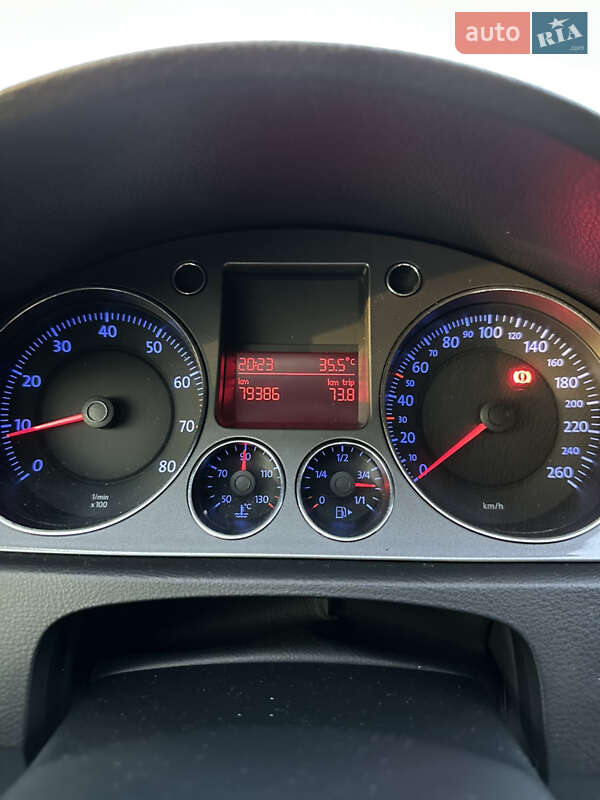 Седан Volkswagen Passat 2008 в Києві