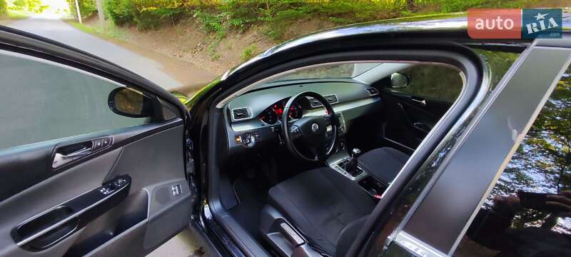 Седан Volkswagen Passat 2008 в Мукачевому