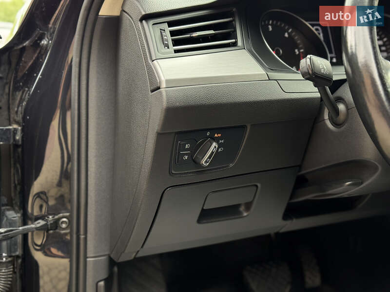 Универсал Volkswagen Passat 2017 в Мукачево