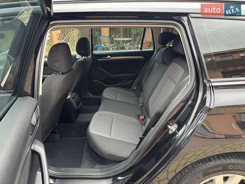 Универсал Volkswagen Passat 2017 в Мукачево