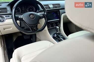 Седан Volkswagen Passat 2014 в 