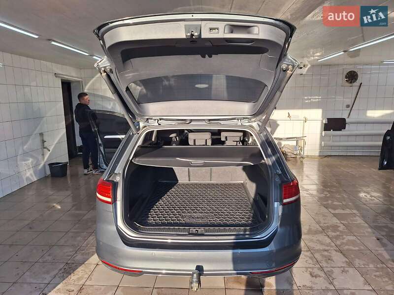 Універсал Volkswagen Passat 2015 в Глухові