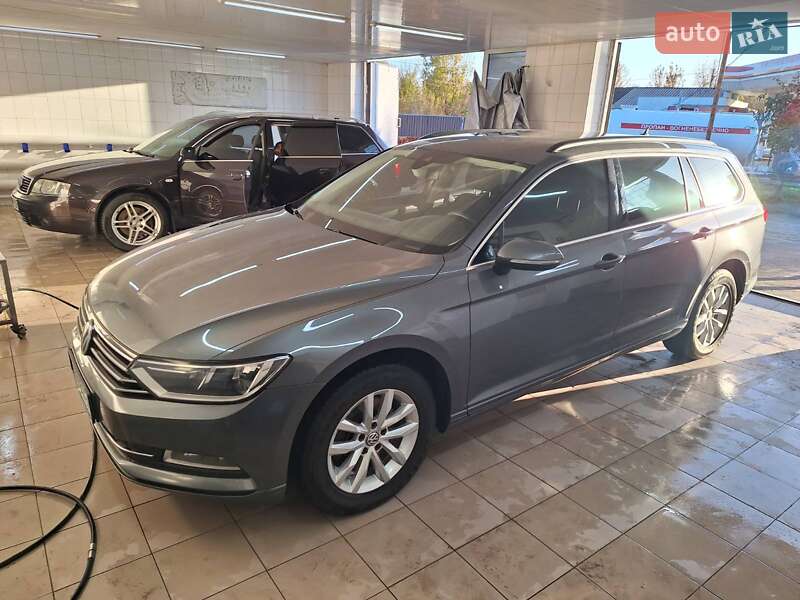 Універсал Volkswagen Passat 2015 в Глухові