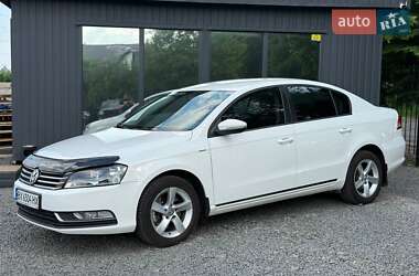 Седан Volkswagen Passat 2012 в Хмельницком