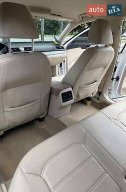 Седан Volkswagen Passat 2014 в 