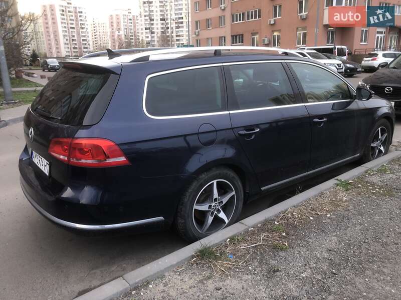 Універсал Volkswagen Passat 2011 в Ємільчиному