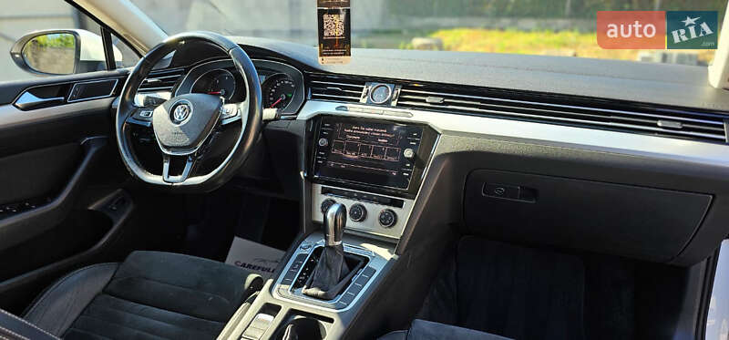Універсал Volkswagen Passat 2016 в Нововолинську