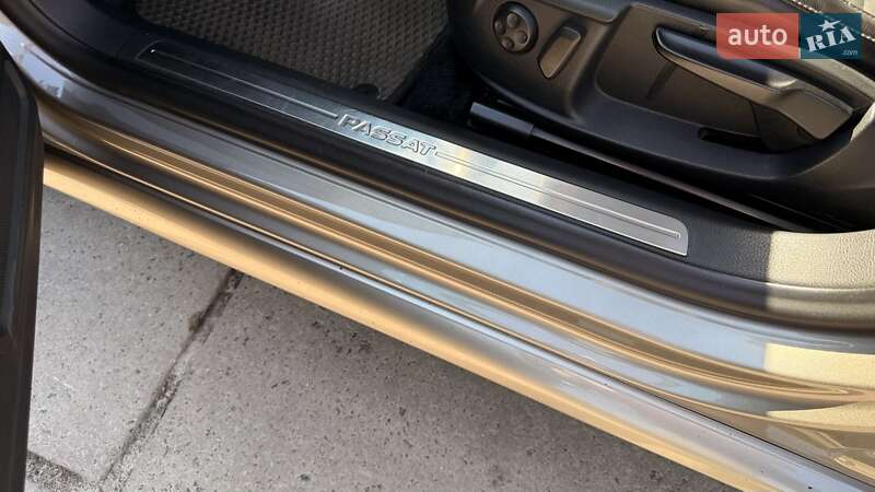 Седан Volkswagen Passat 2013 в Броварах