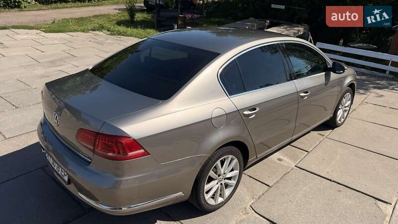 Седан Volkswagen Passat 2013 в Броварах