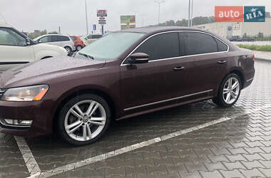 Седан Volkswagen Passat 2013 в Луцке