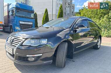 Седан Volkswagen Passat 2008 в Житомирі