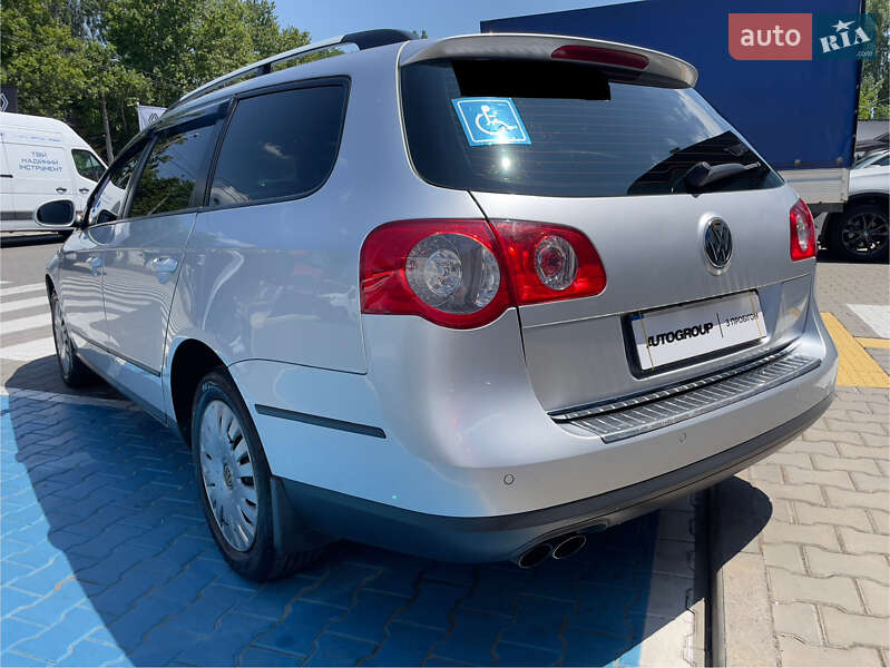 Универсал Volkswagen Passat 2010 в Одессе