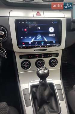 Універсал Volkswagen Passat 2008 в 