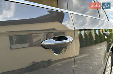 Універсал Volkswagen Passat 2013 в 
