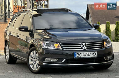 Універсал Volkswagen Passat 2013 в 