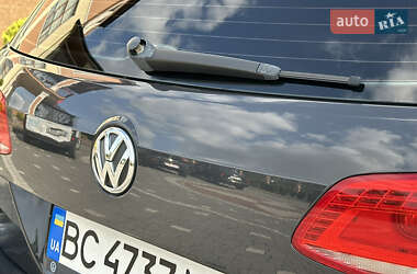 Універсал Volkswagen Passat 2013 в 