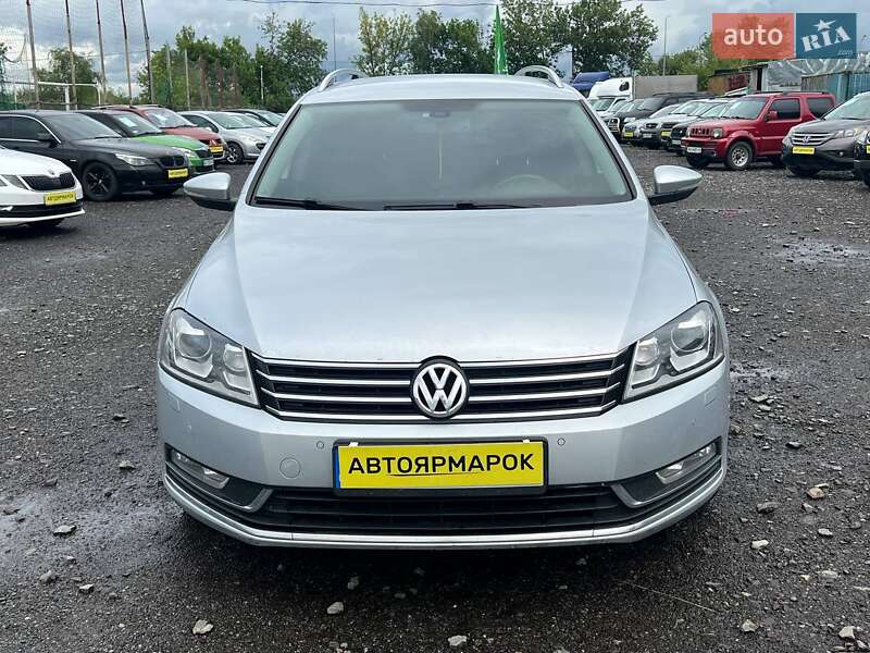 Универсал Volkswagen Passat 2011 в Ужгороде