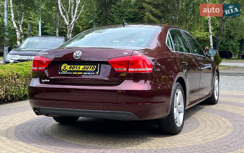 Седан Volkswagen Passat 2011 в Львове