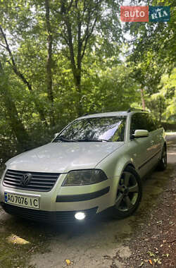 Універсал Volkswagen Passat 2001 в Ужгороді