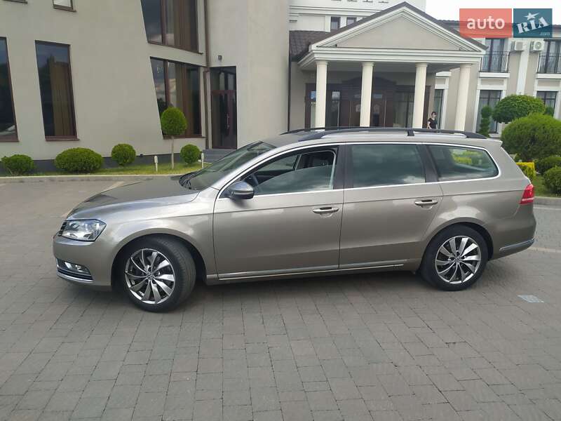 Универсал Volkswagen Passat 2012 в Стрые