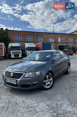 Седан Volkswagen Passat 2006 в Хмельницком