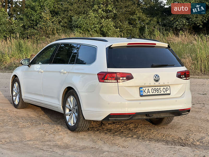 Универсал Volkswagen Passat 2019 в Петропавловской Борщаговке