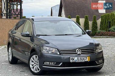 Седан Volkswagen Passat 2012 в Львові