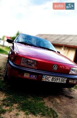 Седан Volkswagen Passat 1989 в Львове