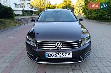 Універсал Volkswagen Passat 2013 в Тернополі