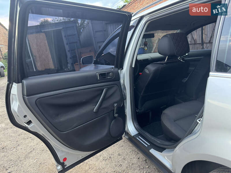 Універсал Volkswagen Passat 2001 в Чернігові