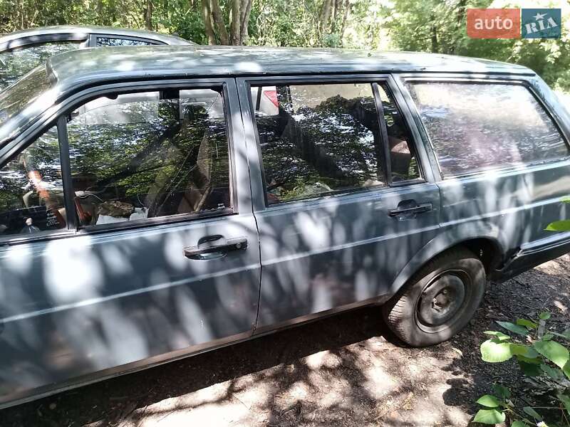 Універсал Volkswagen Passat 1985 в Дніпрі
