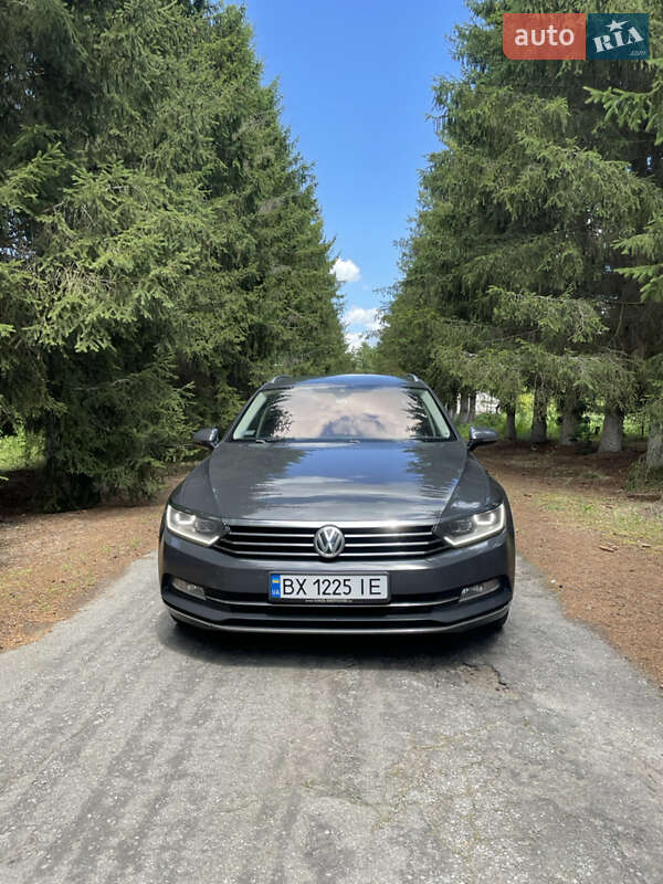 Універсал Volkswagen Passat 2015 в Любарі