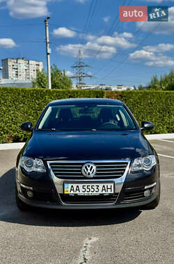 Седан Volkswagen Passat 2008 в Киеве