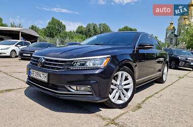 Седан Volkswagen Passat 2017 в Дніпрі