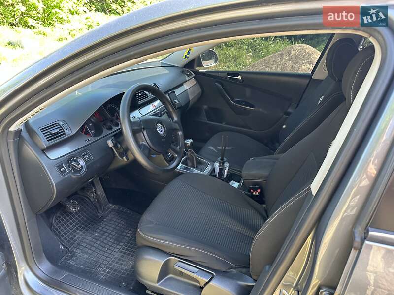 Універсал Volkswagen Passat 2008 в Надвірній