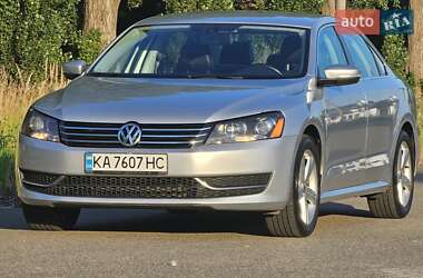 Седан Volkswagen Passat 2014 в Чернігові