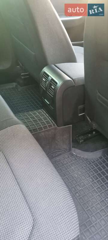 Універсал Volkswagen Passat 2012 в Тернополі