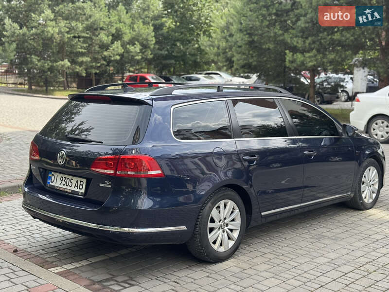 Универсал Volkswagen Passat 2011 в Ивано-Франковске