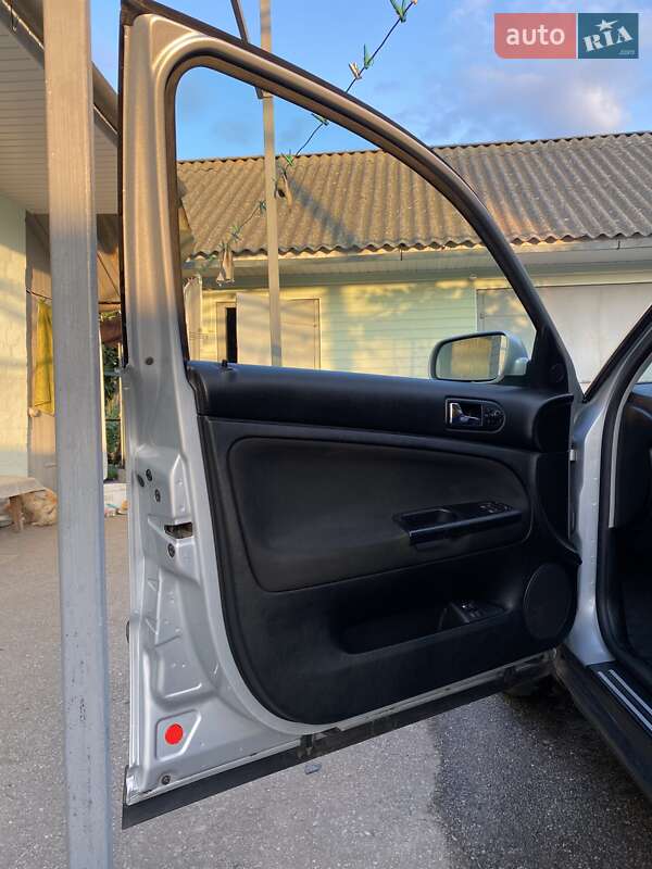 Седан Volkswagen Passat 2003 в Соснице