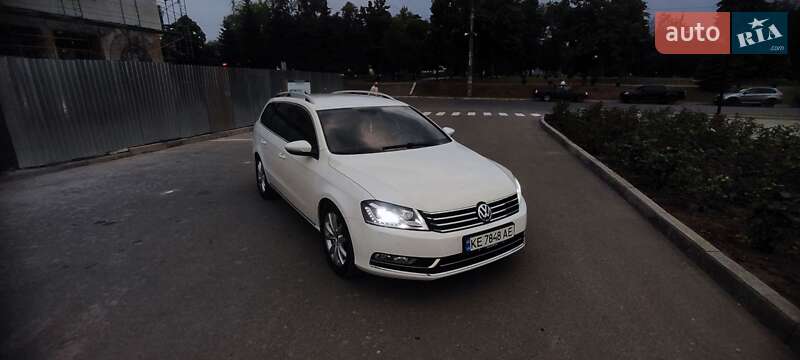 Универсал Volkswagen Passat 2011 в Изюме