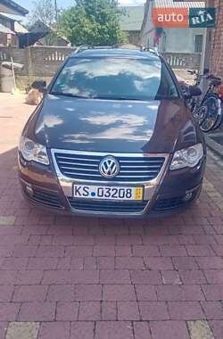 Универсал Volkswagen Passat 2009 в Сокале